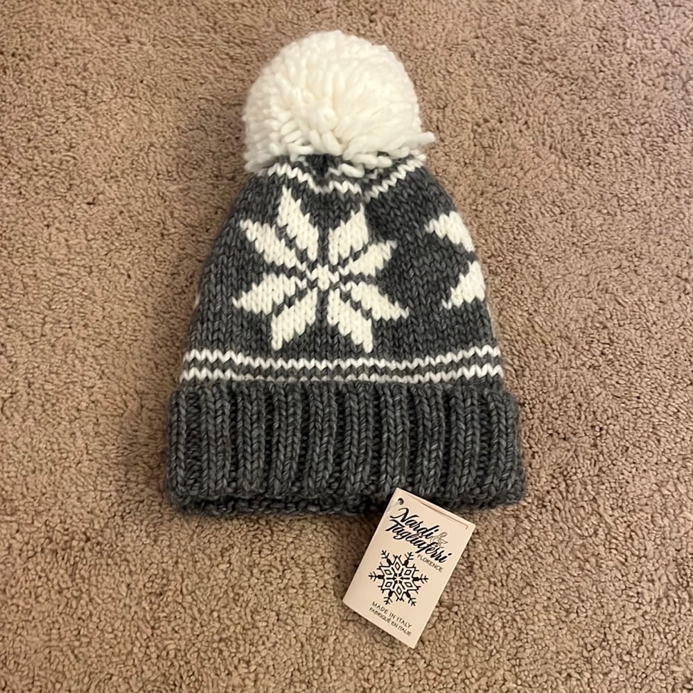 NWT Knit winter hat